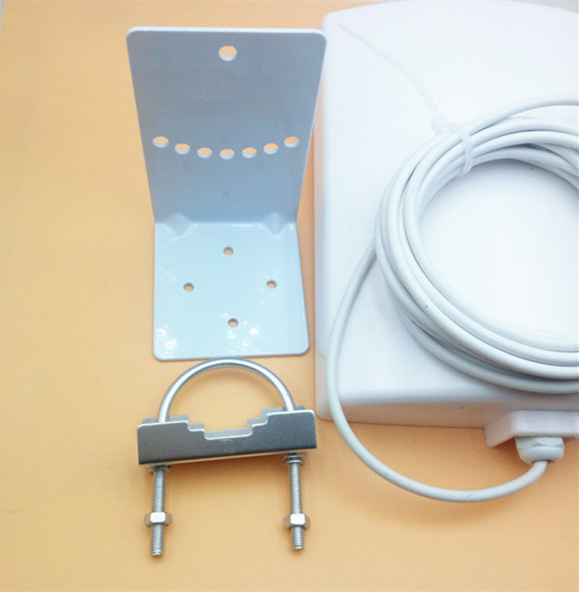 Vertical Directional Base Long Range RFID Reader Antenna With SMA Male Connector
